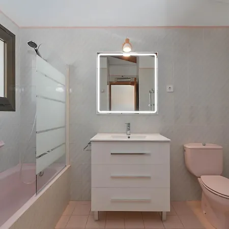 Chez Tonny 6 Bedroom 4 Bathroom Feriehus