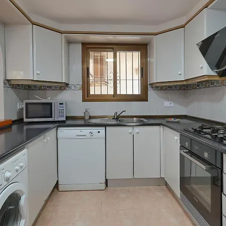 Chez Tonny 6 Bedroom 4 Bathroom