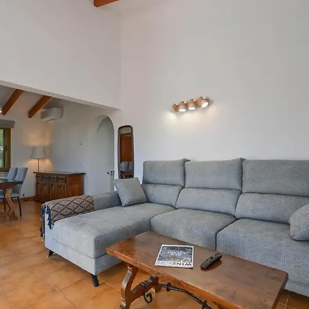 Holiday home Chez Tonny 6 Bedroom 4 Bathroom *